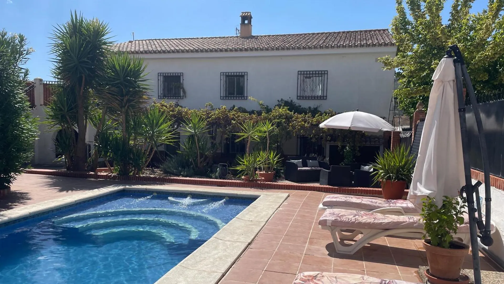 10 Bed Villa With Private Garden And Pool 0*, Cacin Spain