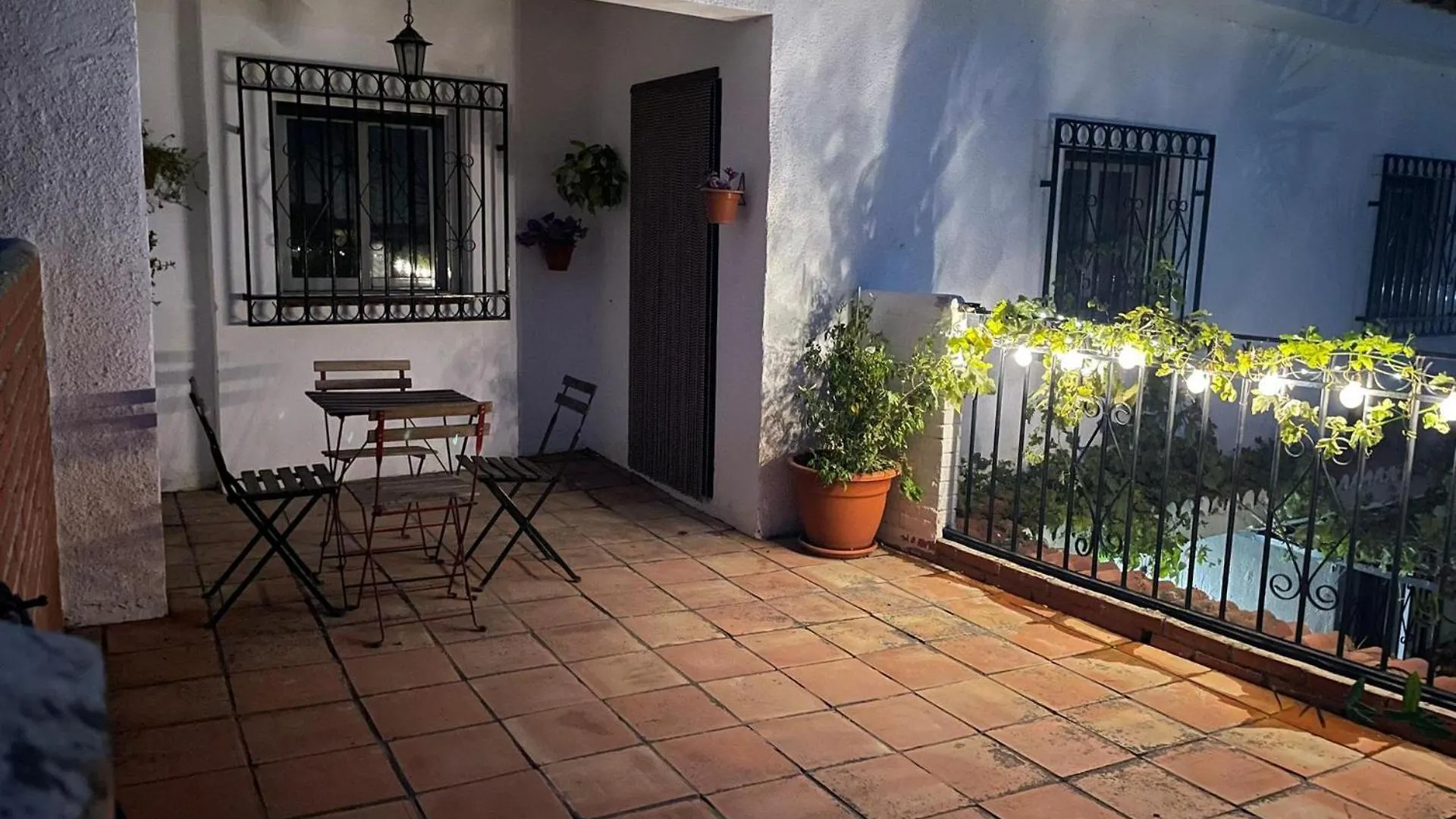 10 Bed Villa With Private Garden And Pool Cacin