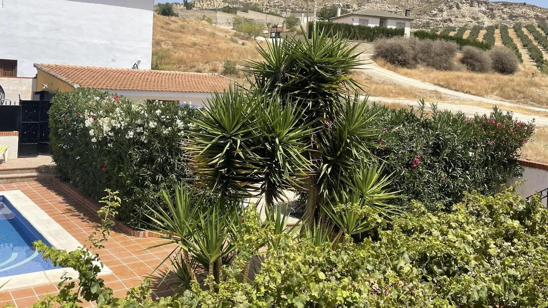 10 Bed Villa With Private Garden And Pool