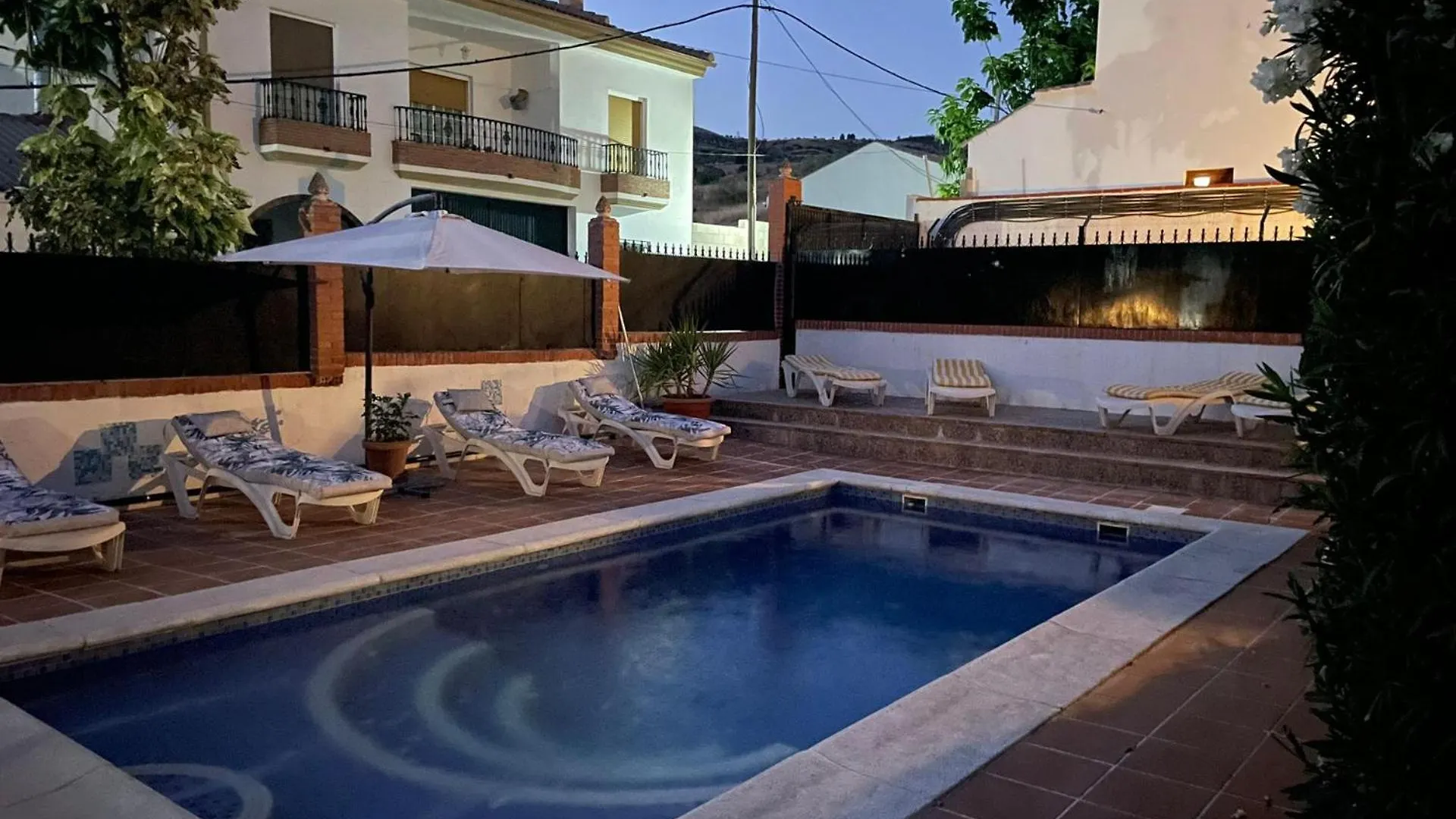 10 Bed Villa With Private Garden And Pool