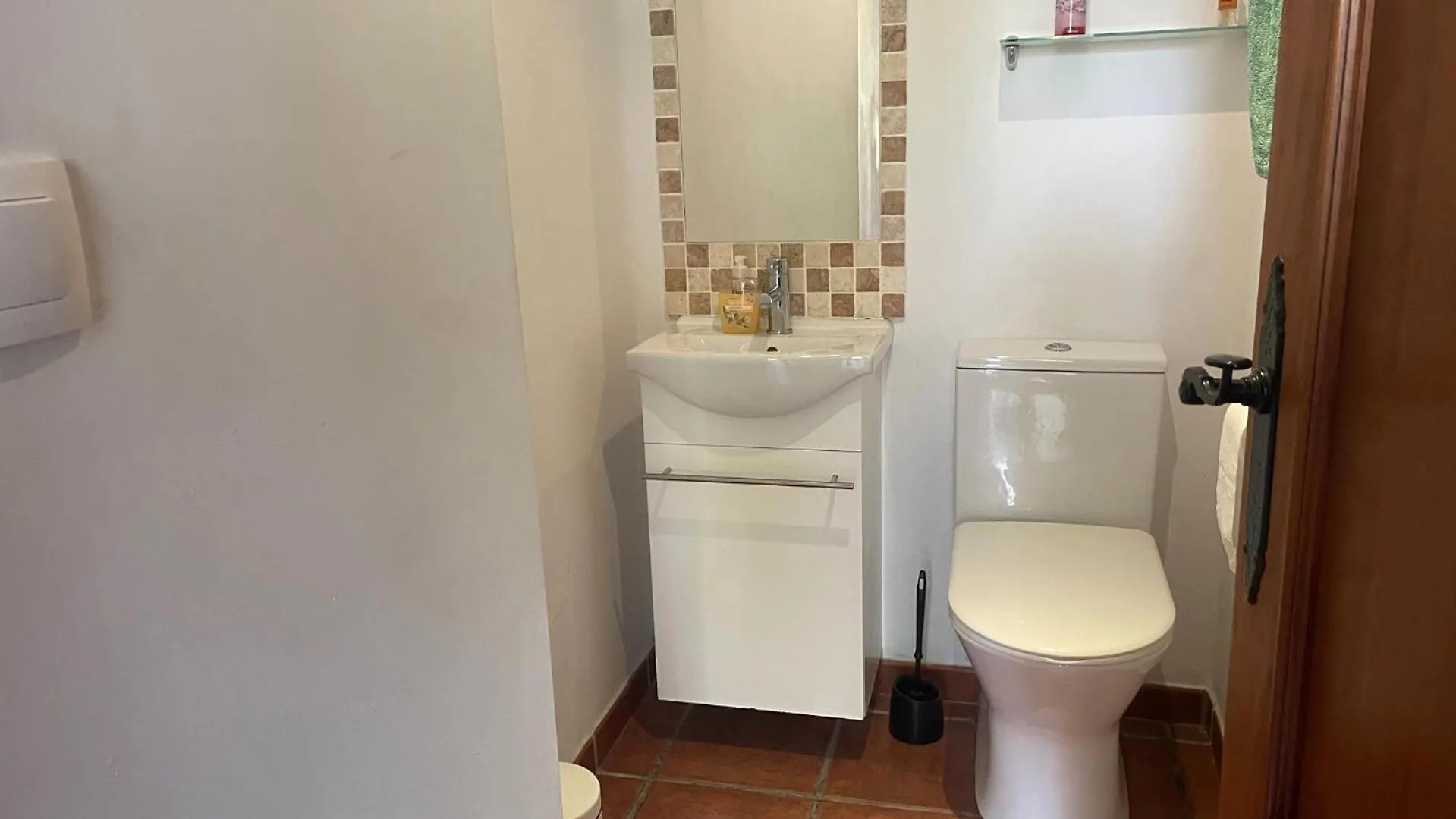 10 Bed Villa With Private Garden And Pool 0*, Cacin Spain